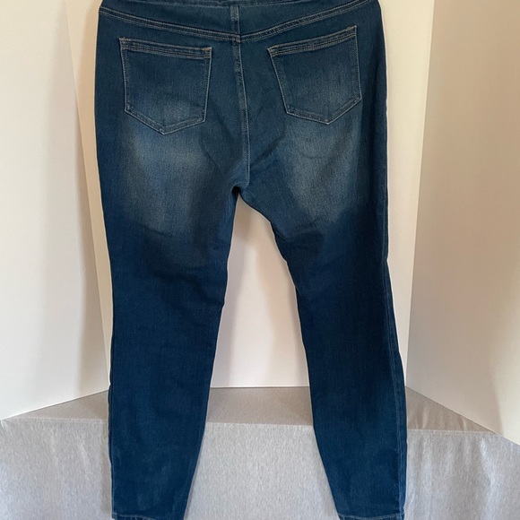 l.e.i. Pull-on Jeans sz L - Picture 2 of 8